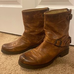 Women’s Frye brown boots